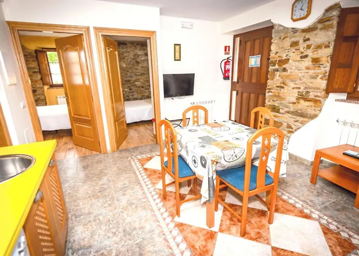 아파트 Laendlicher Bauernhof Navalin By Interhome